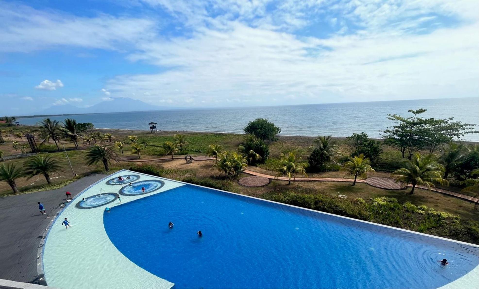 Seafront Residences Vacation Getaway San Juan (Batangas) Exterior foto